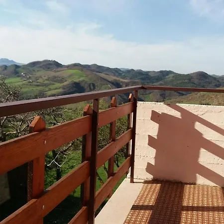 Apartment La Vedetta Del Montefeltro Peglio (Pesaro and Urbino)